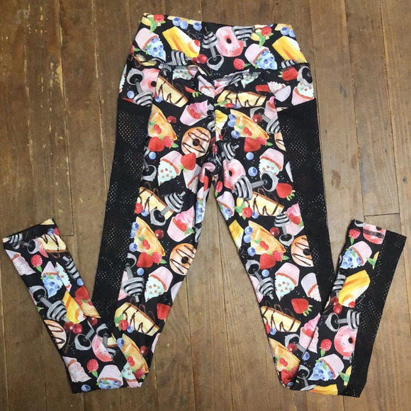 Abs2bfitness cakes & weights scrunch butt leggings S - Picture 3 of 5